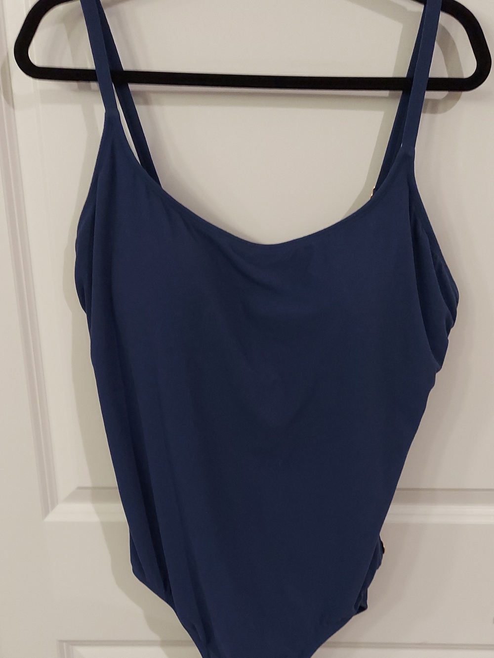 Women’s Navy Blue Scoop Neck Tank Top